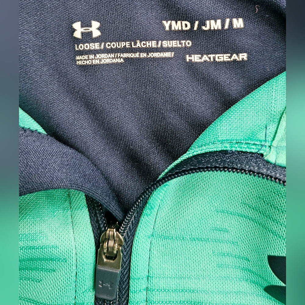 (2) Boys Under Armour HeatGear 1/4 Zips - Picture 2 of 4